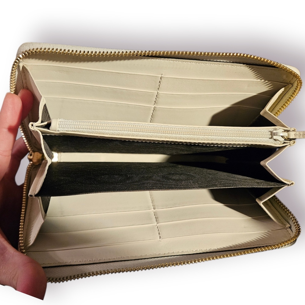 Gucci Floral Wallet - Picture 7 of 9